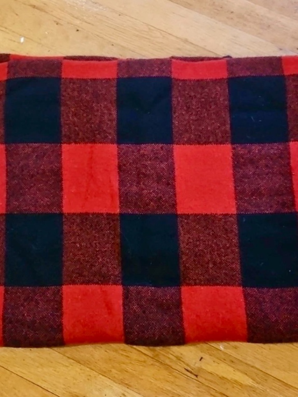 Vintage Marlboro Country Store Wool Blanket Size 72”x58” 85% Wool